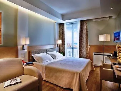 Alexandra Plaza Hotel Riccione 4*,
